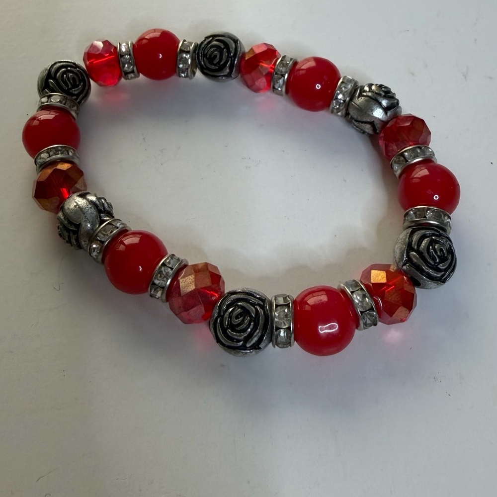 Elegant Red and Silver Beaded Bracelet